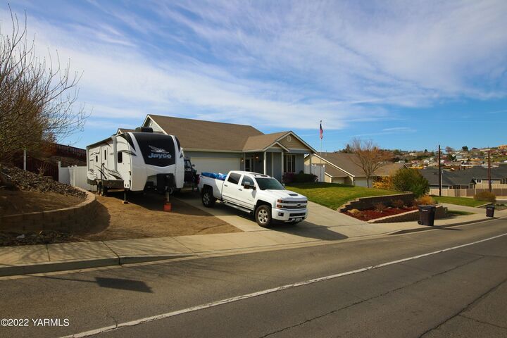 7314 Englewood Ave  Yakima WA 98908 photo
