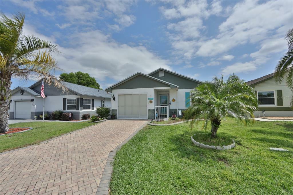 Property Photo:  6241 Sandpipers Drive  FL 33809 