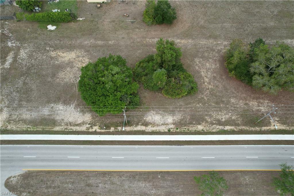 Property Photo:  1418 Skyline Boulevard  FL 33991 