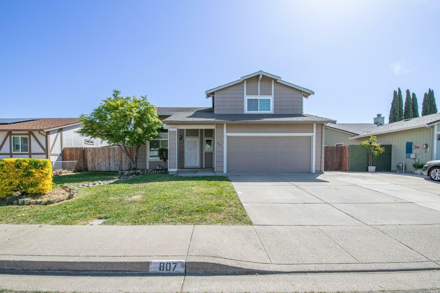 Property Photo:  807 Tulare Circle  CA 94585 