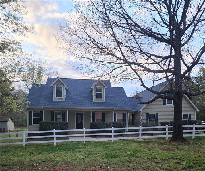 Property Photo: 2161 Willow Springs Church Road GA 30025