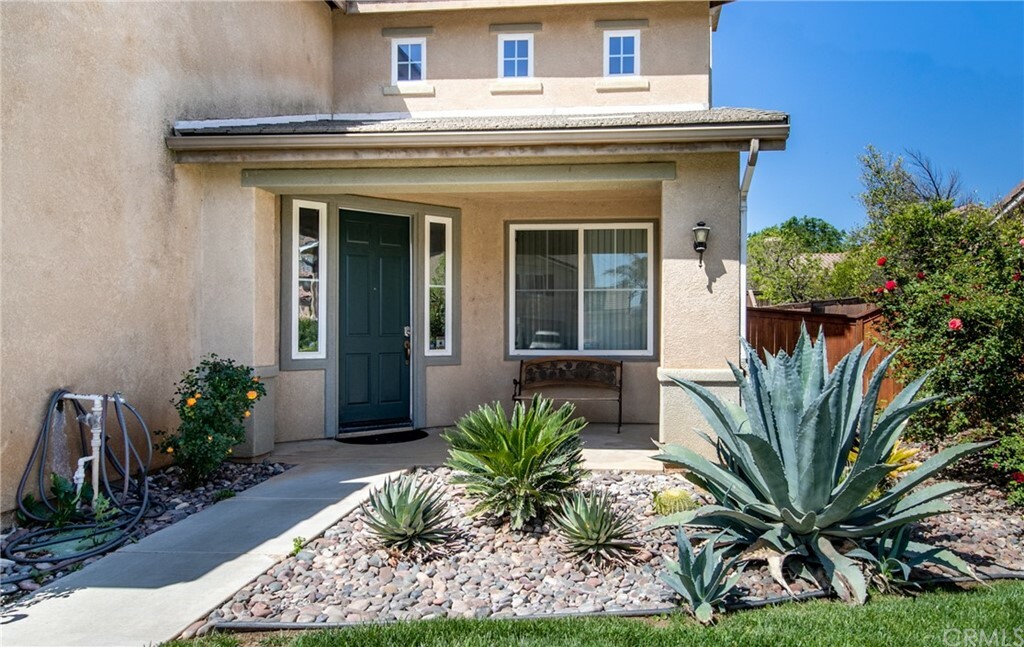 Property Photo:  1065 Nighthawk Place  CA 92223 