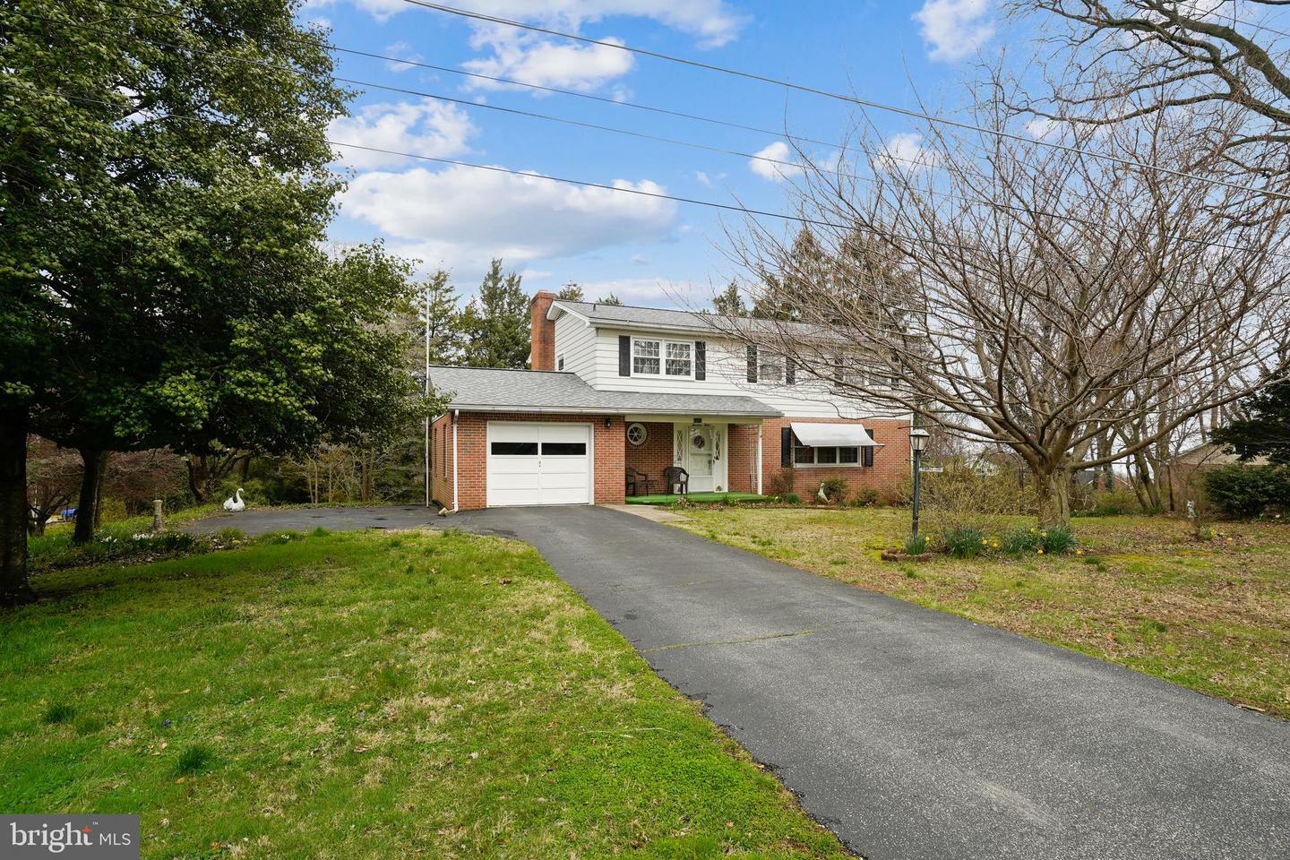 Property Photo: 1412 Bayview Drive MD 21078