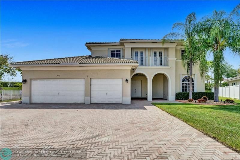 Property Photo:  6893 SW 194th Ave  FL 33332 