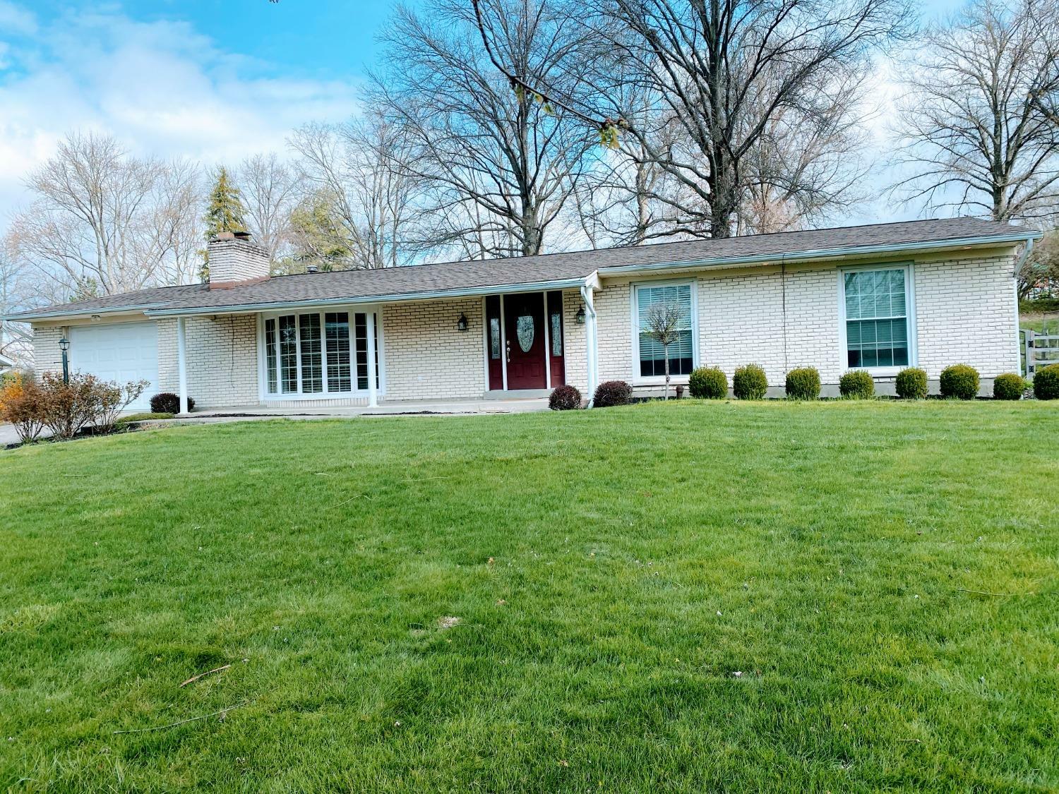 Property Photo: 6770 Kildare Dr OH 45233