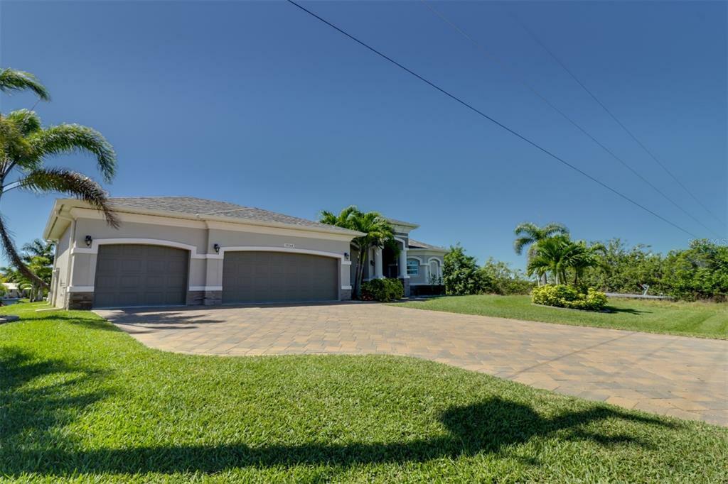 Property Photo: 15244 Taurus Circle FL 33981