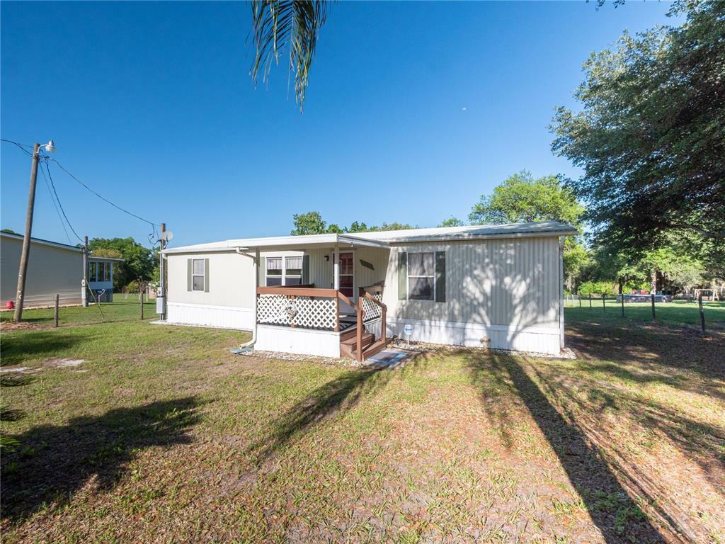 Property Photo:  385 Orange Boulevard  FL 33868 