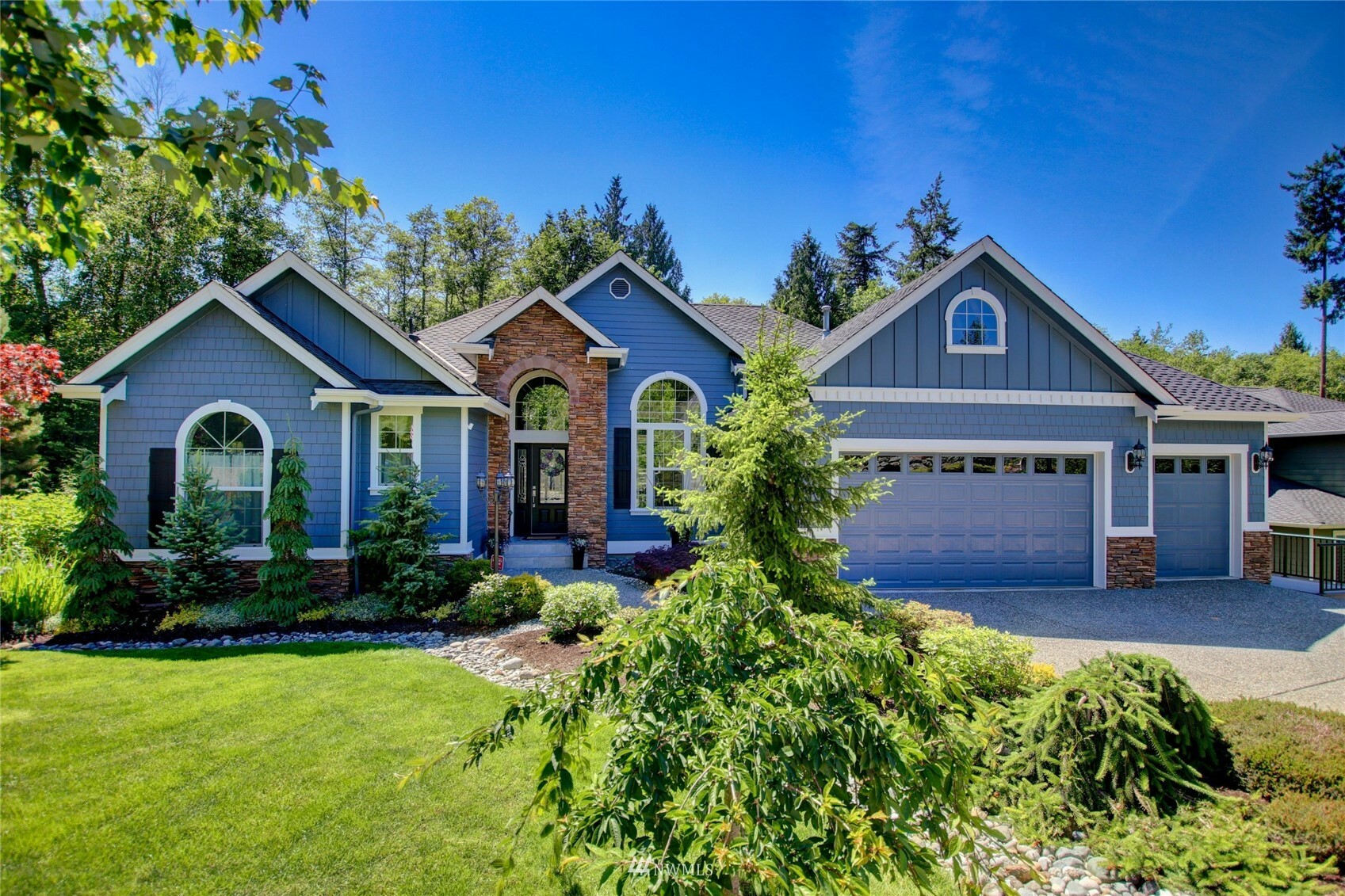 Property Photo:  4811 Beaver Pond Drive S  WA 98274 