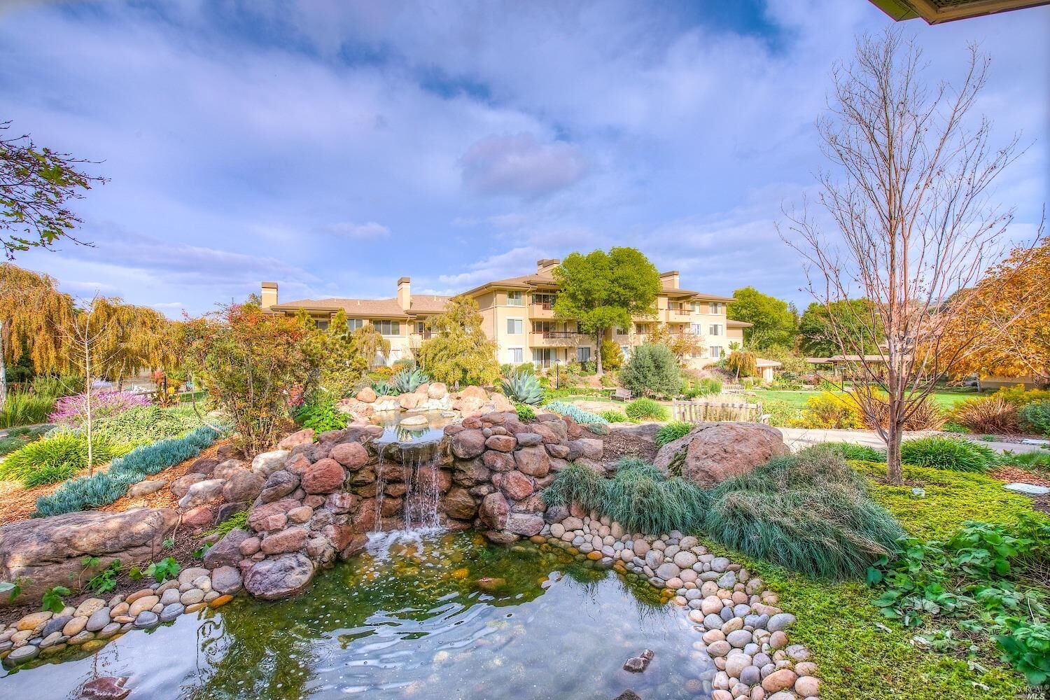 Property Photo:  200 Deer Valley Road 2E  CA 94903 