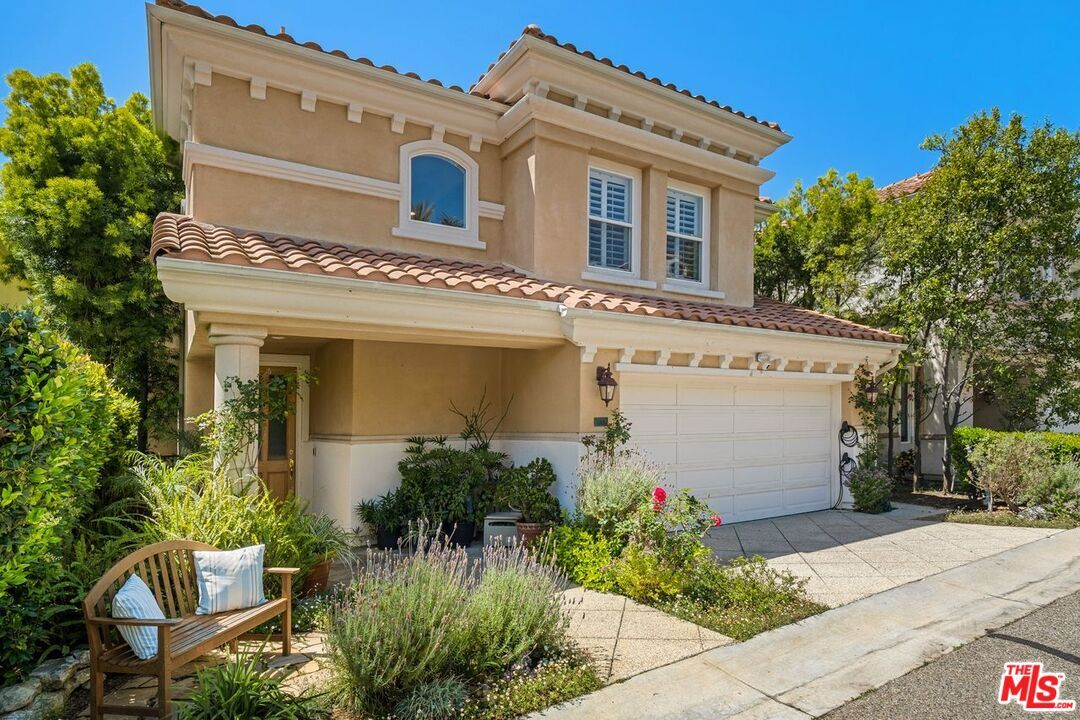 Property Photo:  1480   Paseo De Oro  CA 90272 