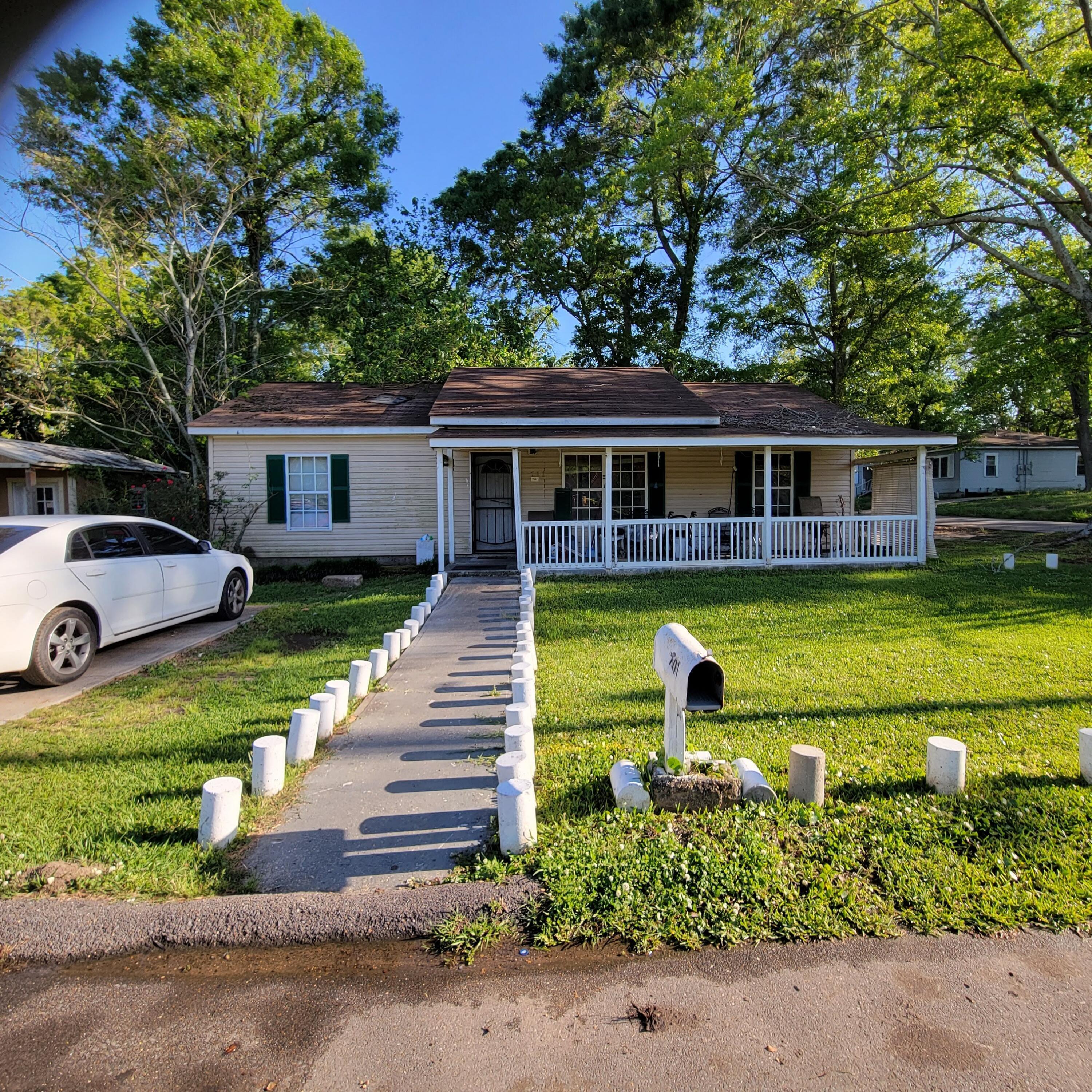 Property Photo: 701 Katie Ave. MS 39401
