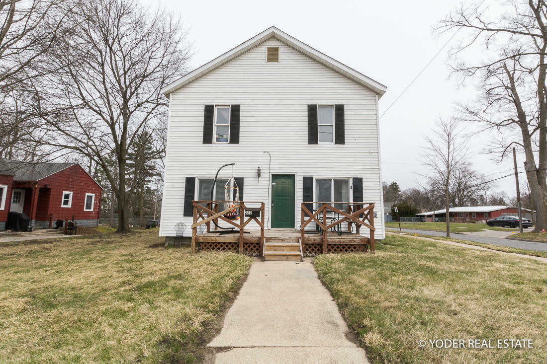 Property Photo:  222 E Washington Street  MI 48838 