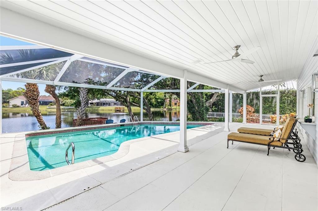 Property Photo:  142 Forestwood Dr  FL 34110 