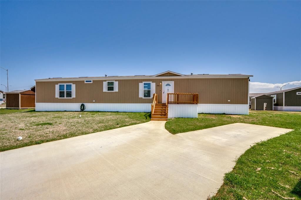 Property Photo: 7395 June Evening Drive TX 76001