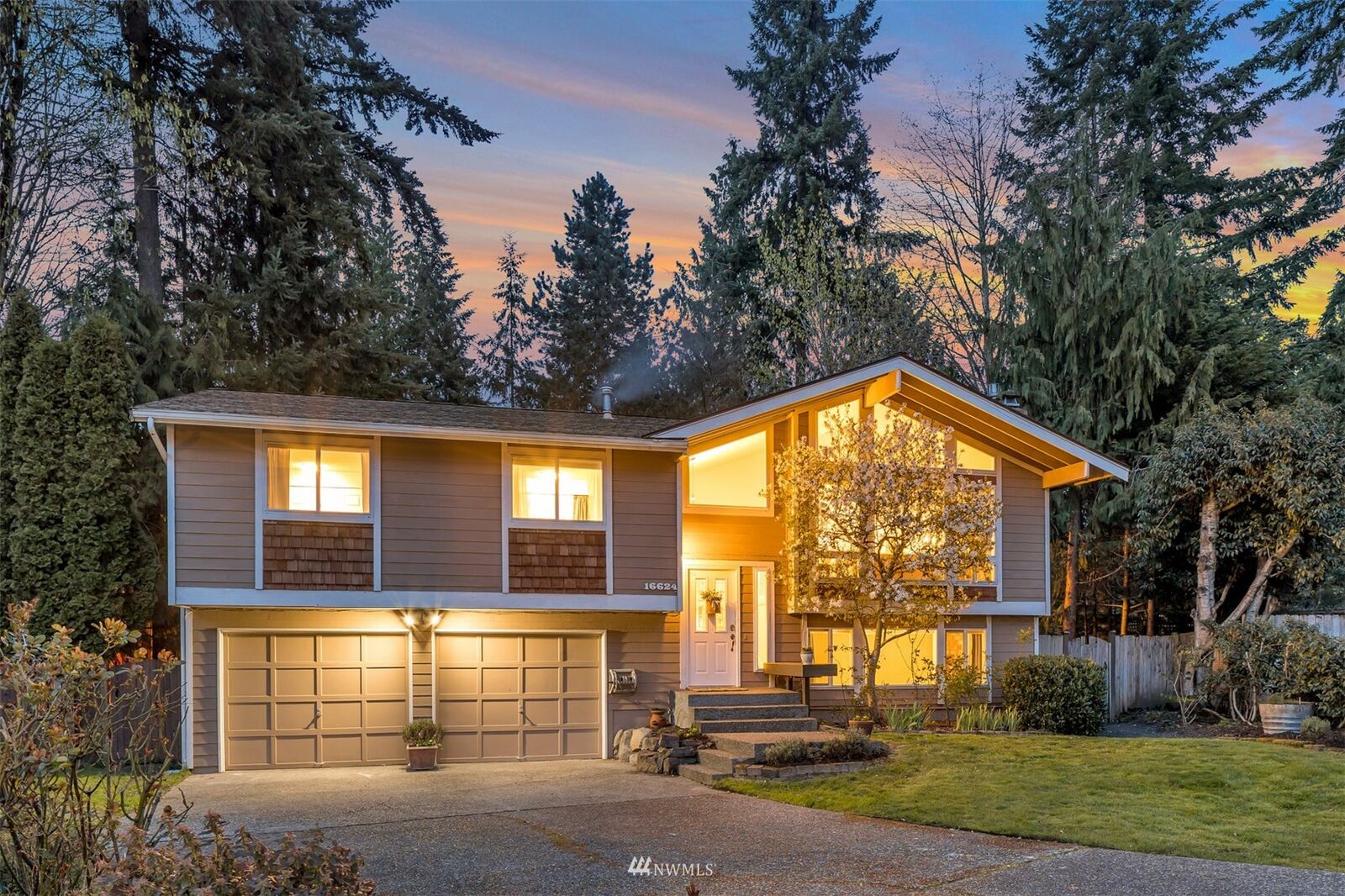 Property Photo:  16624 22nd Avenue SE  WA 98012 