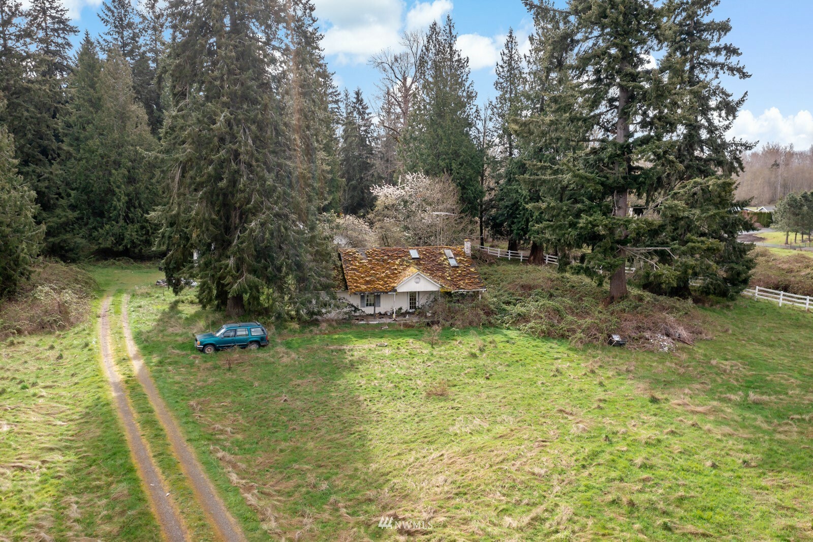 Property Photo:  8625 234th Avenue E  WA 98321 