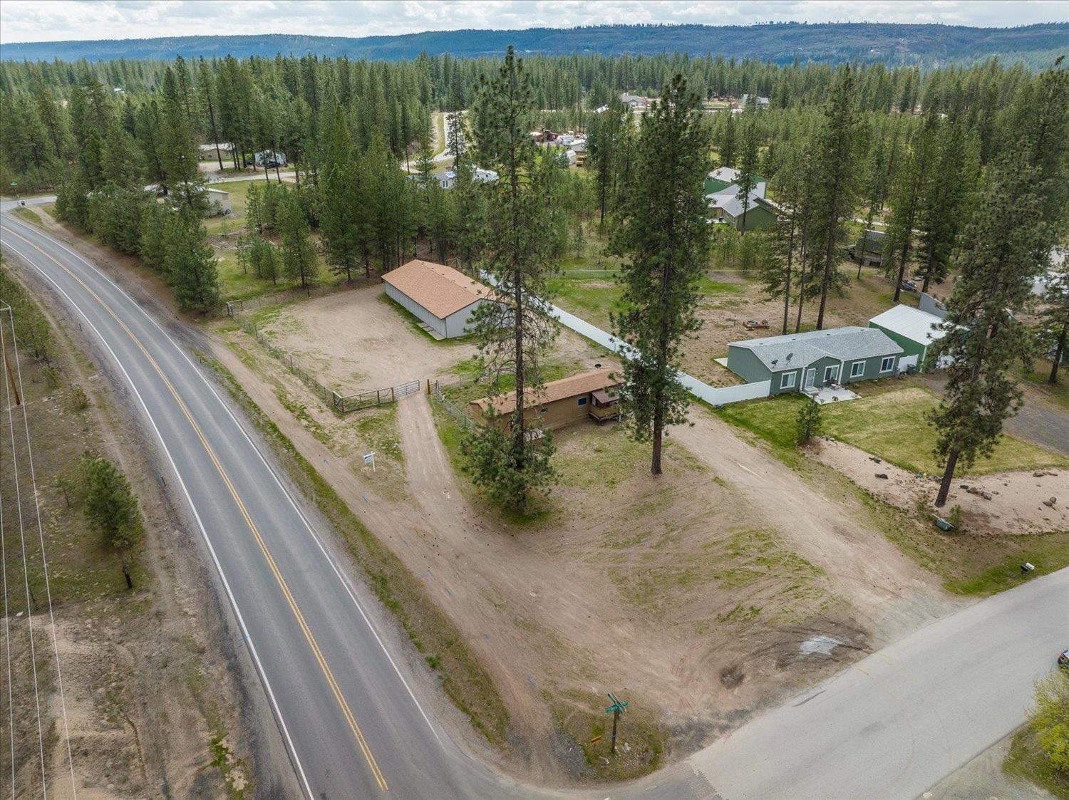 Property Photo:  6395 Lakeview Dr  WA 99026 