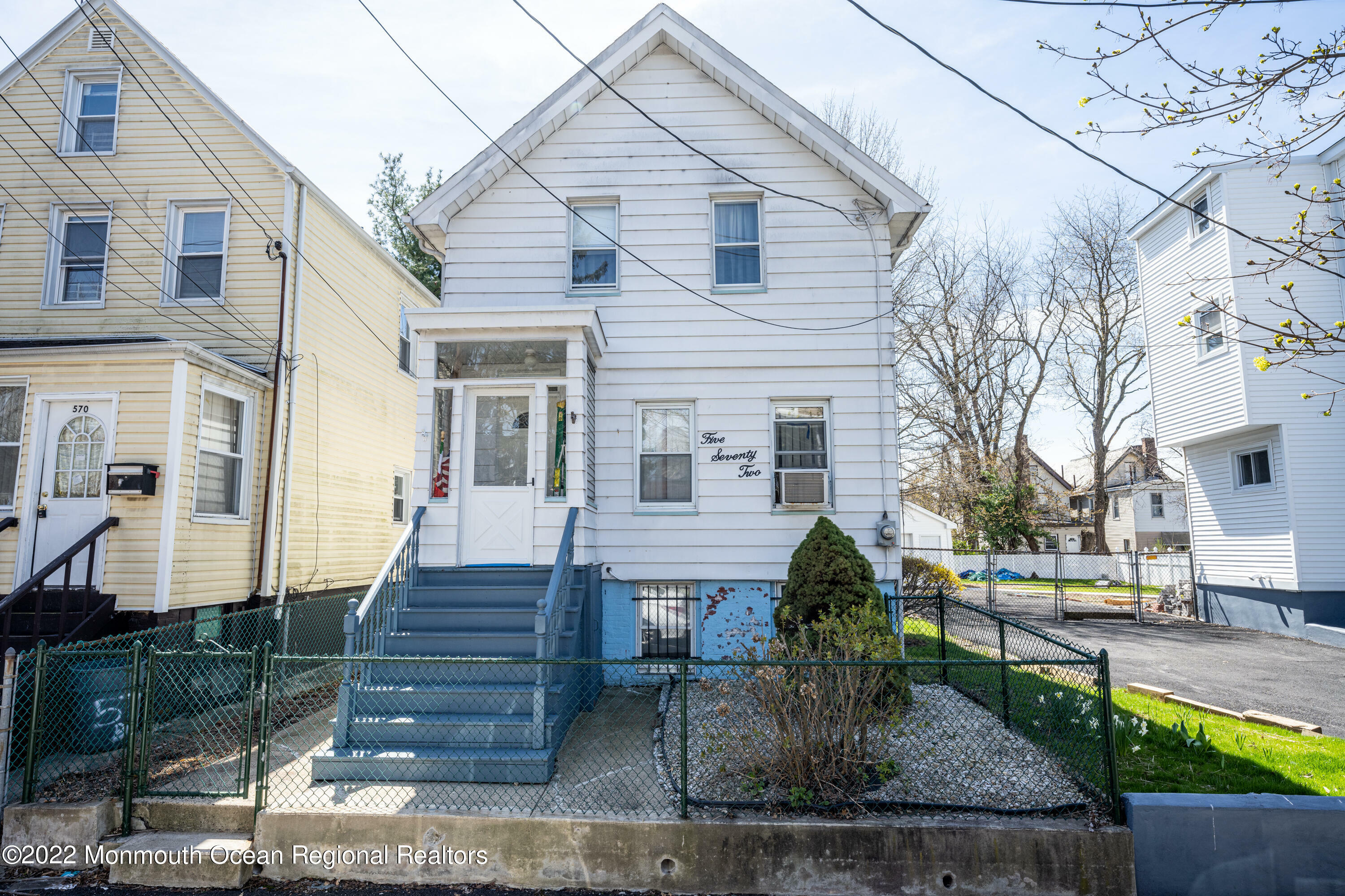 Property Photo:  572 Beach Street  NJ 07050 