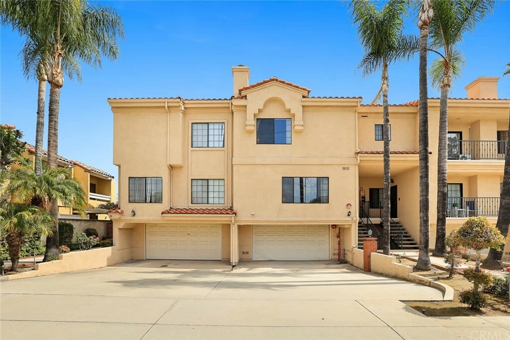 Property Photo:  918 La Cadena Avenue C  CA 91007 