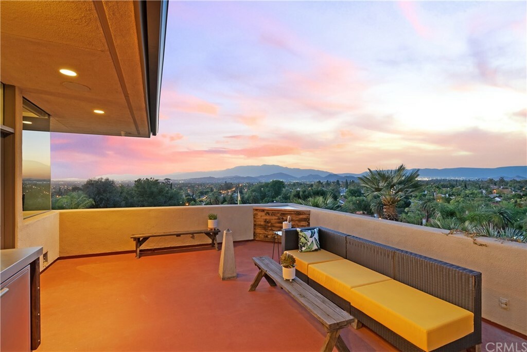 Property Photo:  2242 Rockwell Road  CA 92506 