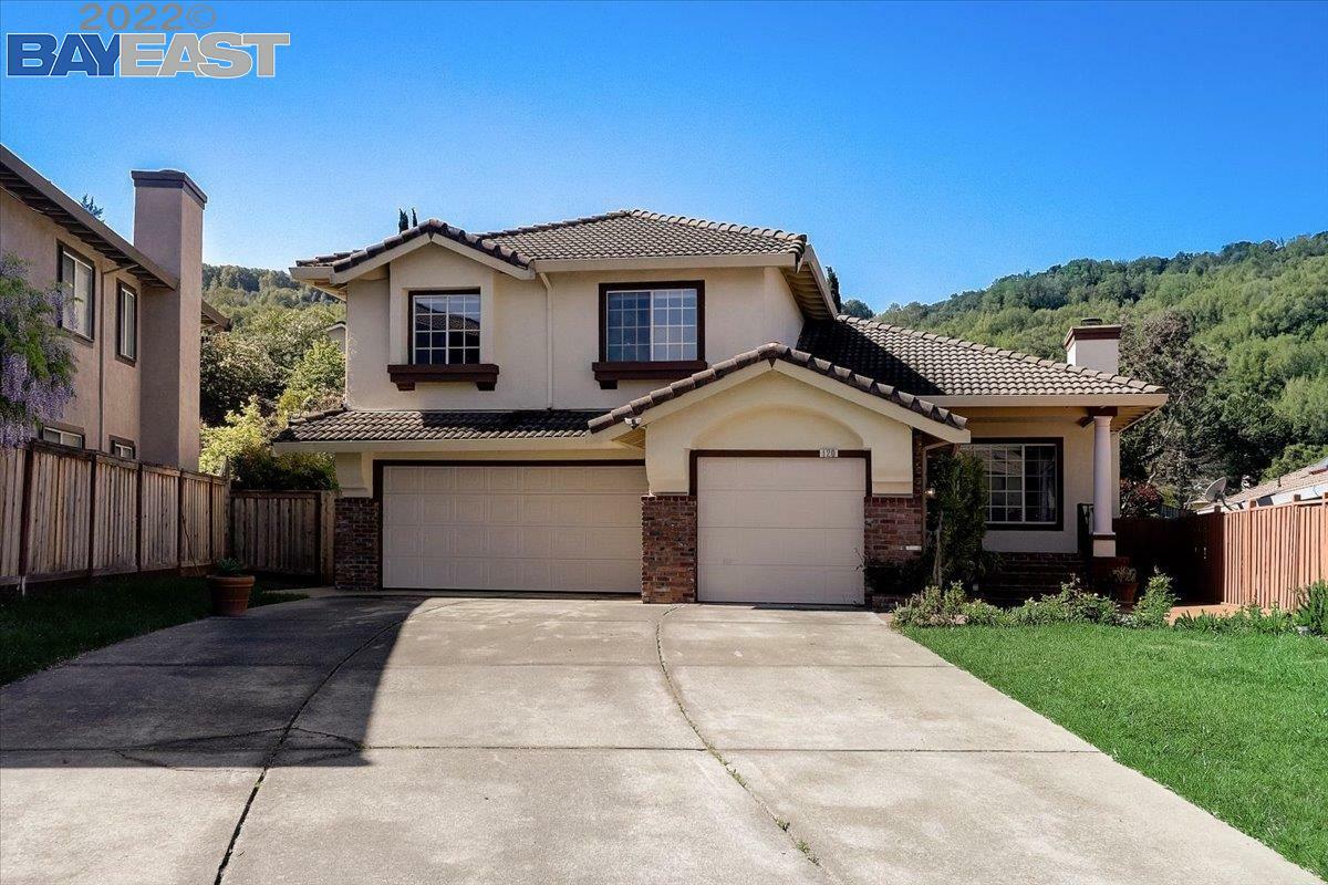 Property Photo:  120 Woodstock Ct  CA 94803 