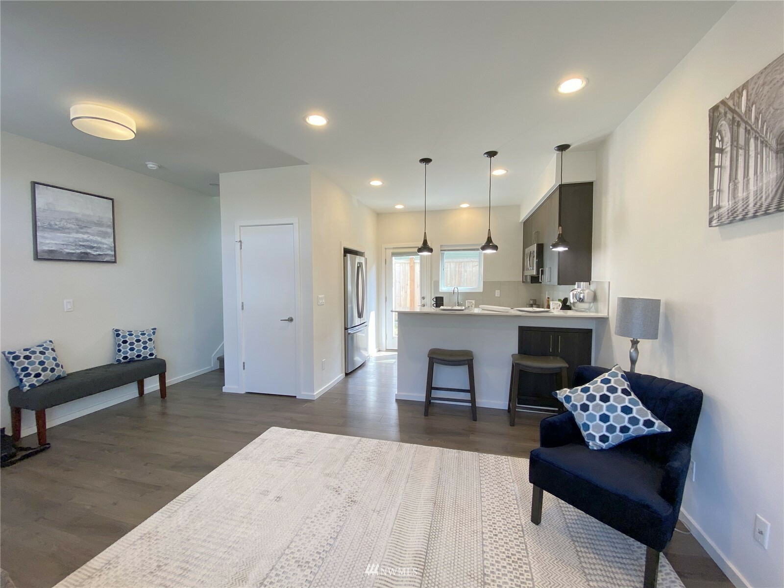 Property Photo: 7624 6th Avenue NW WA 98117
