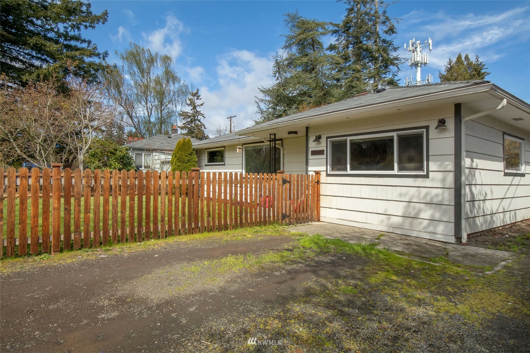 Property Photo:  1527 Plisko Lane SW  WA 98366 