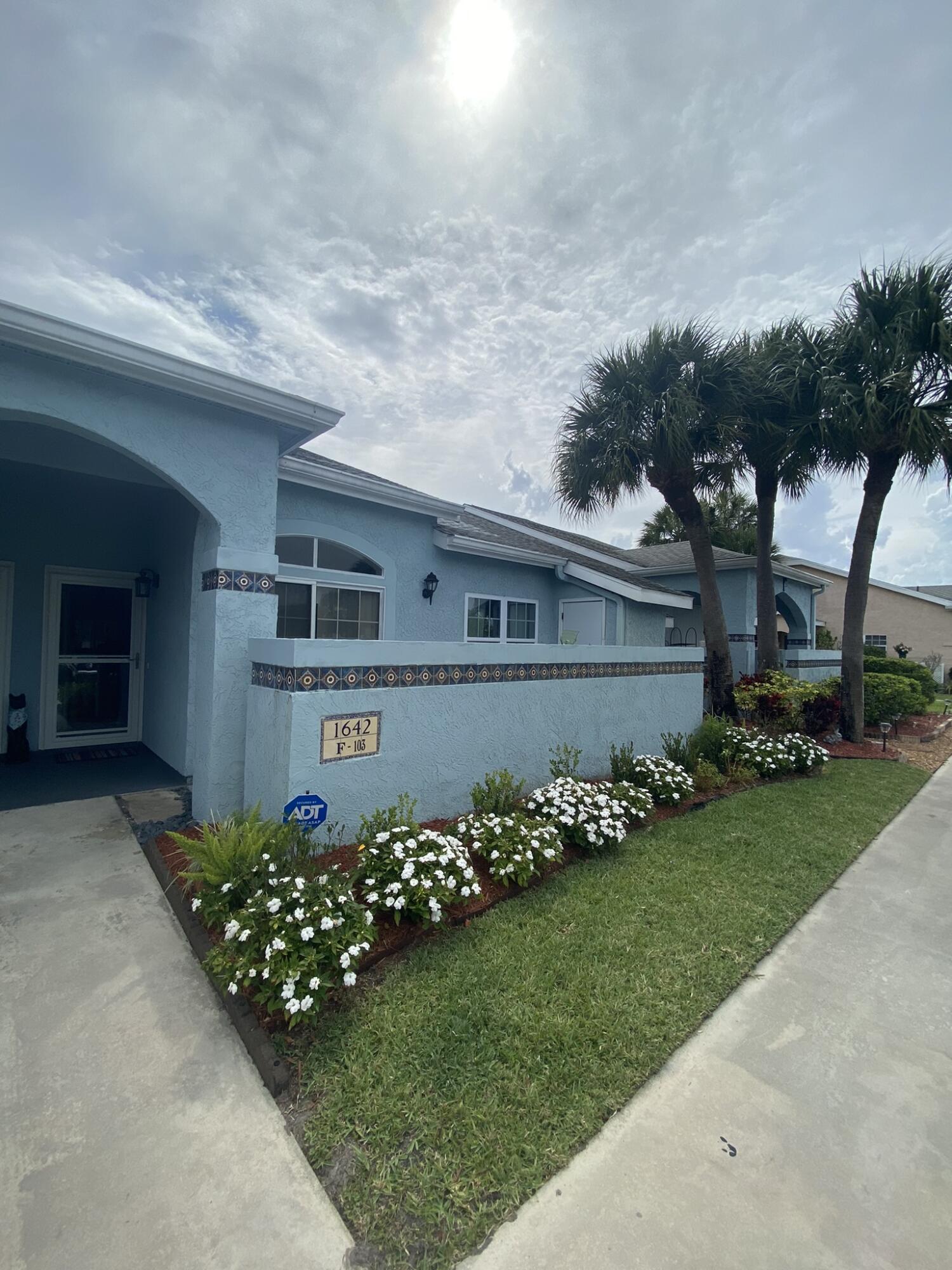 Property Photo: 1642 SE Green Acres Circle F103 FL 34952