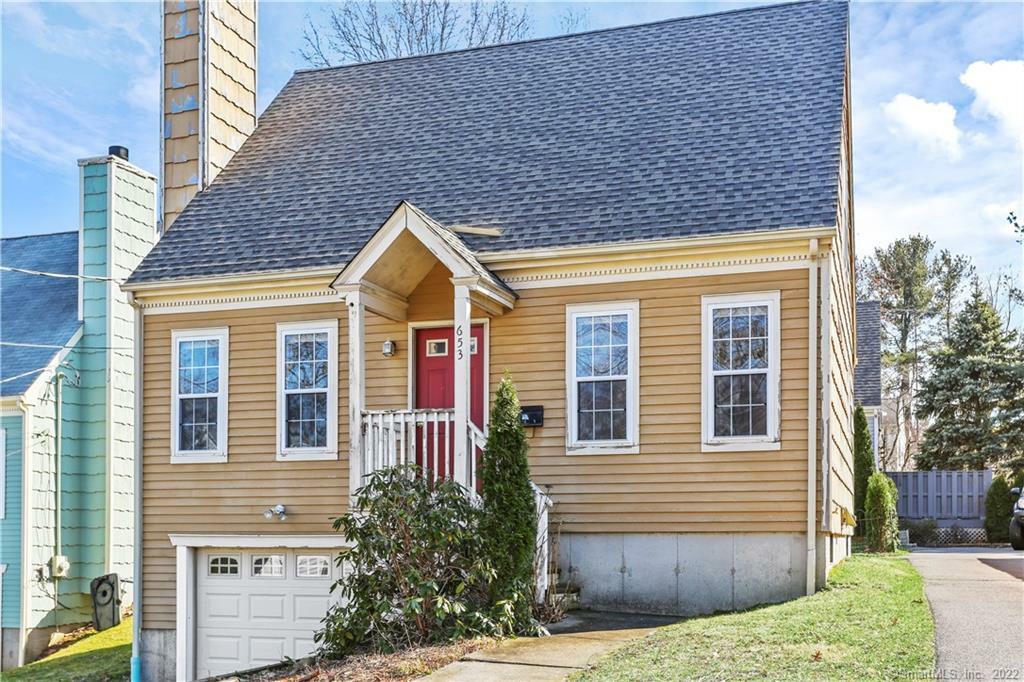 Property Photo:  653 Tunxis Hill Road  CT 06825 