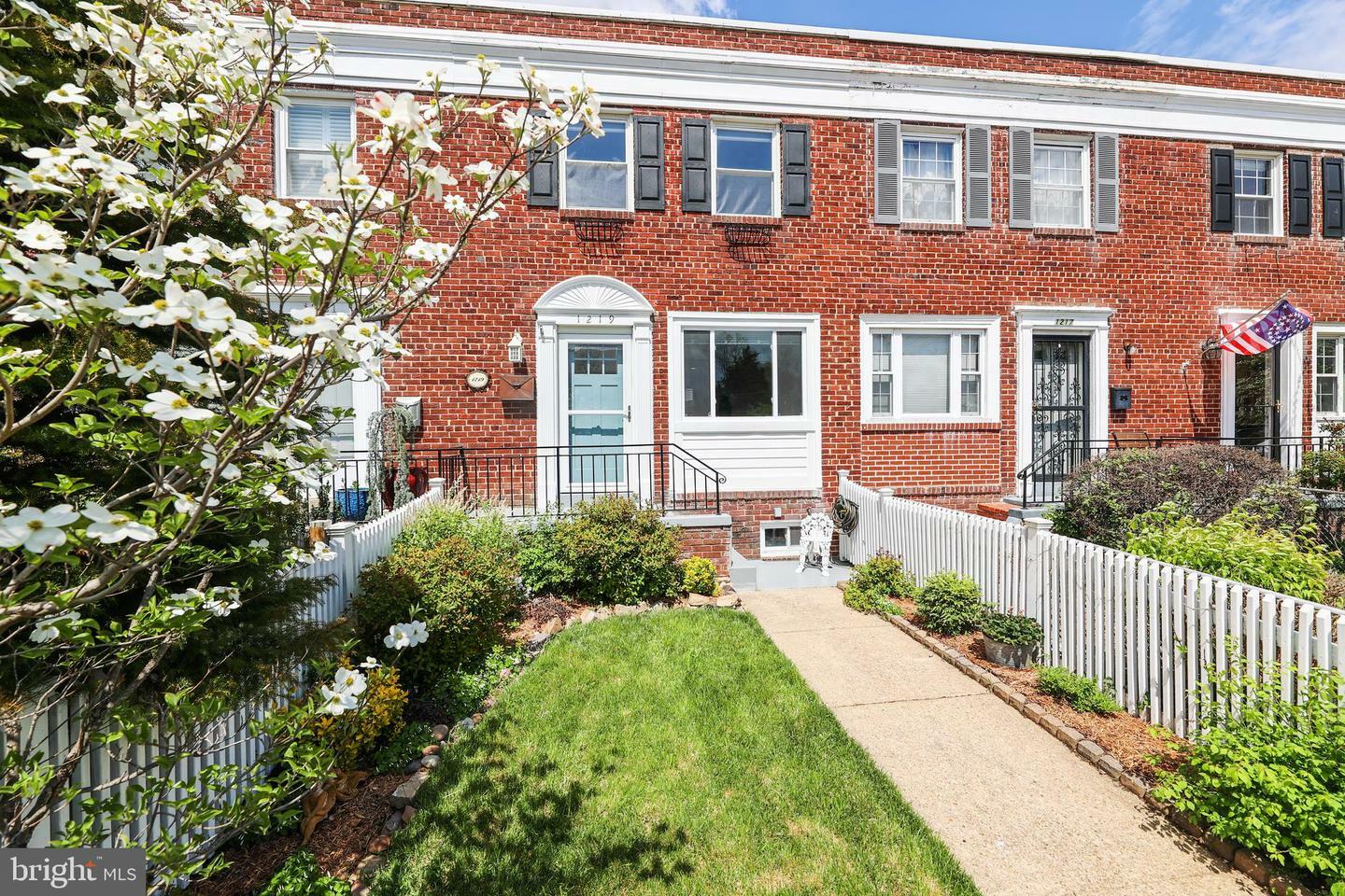 Property Photo:  1219 Gibbon Street  VA 22314 