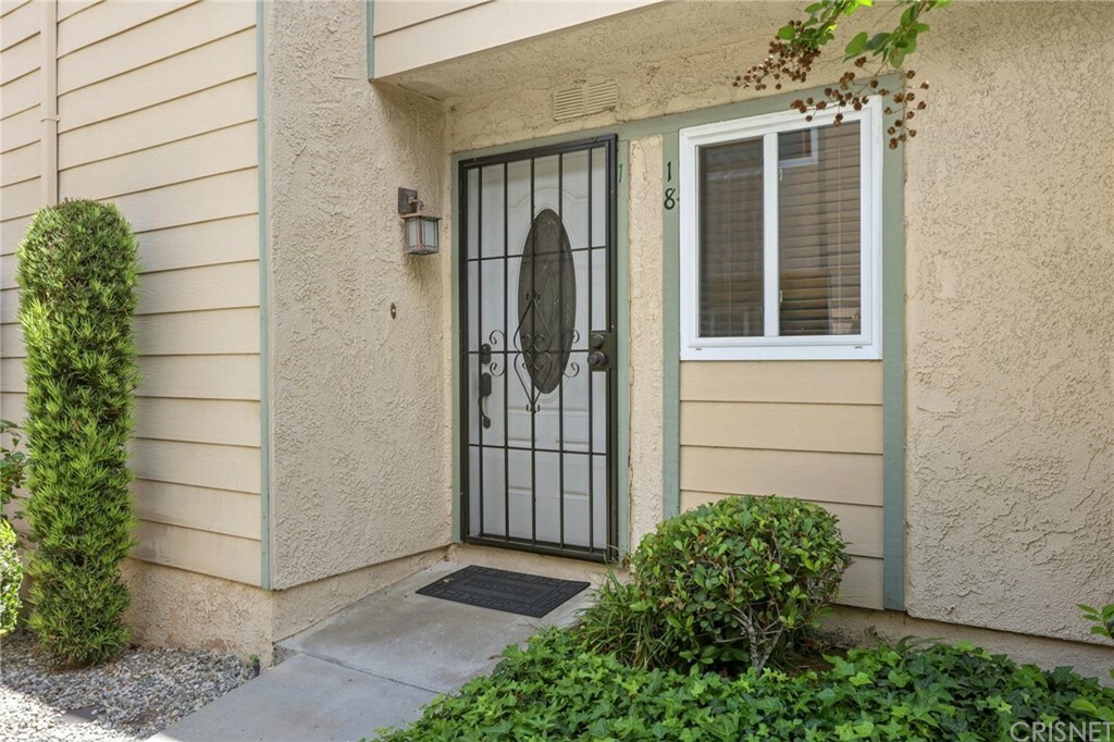 Property Photo:  8341 Grenoble Street 18  CA 91040 