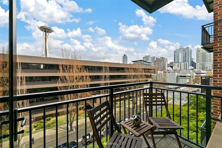 2911 2nd Avenue 620  Seattle WA 98121 photo