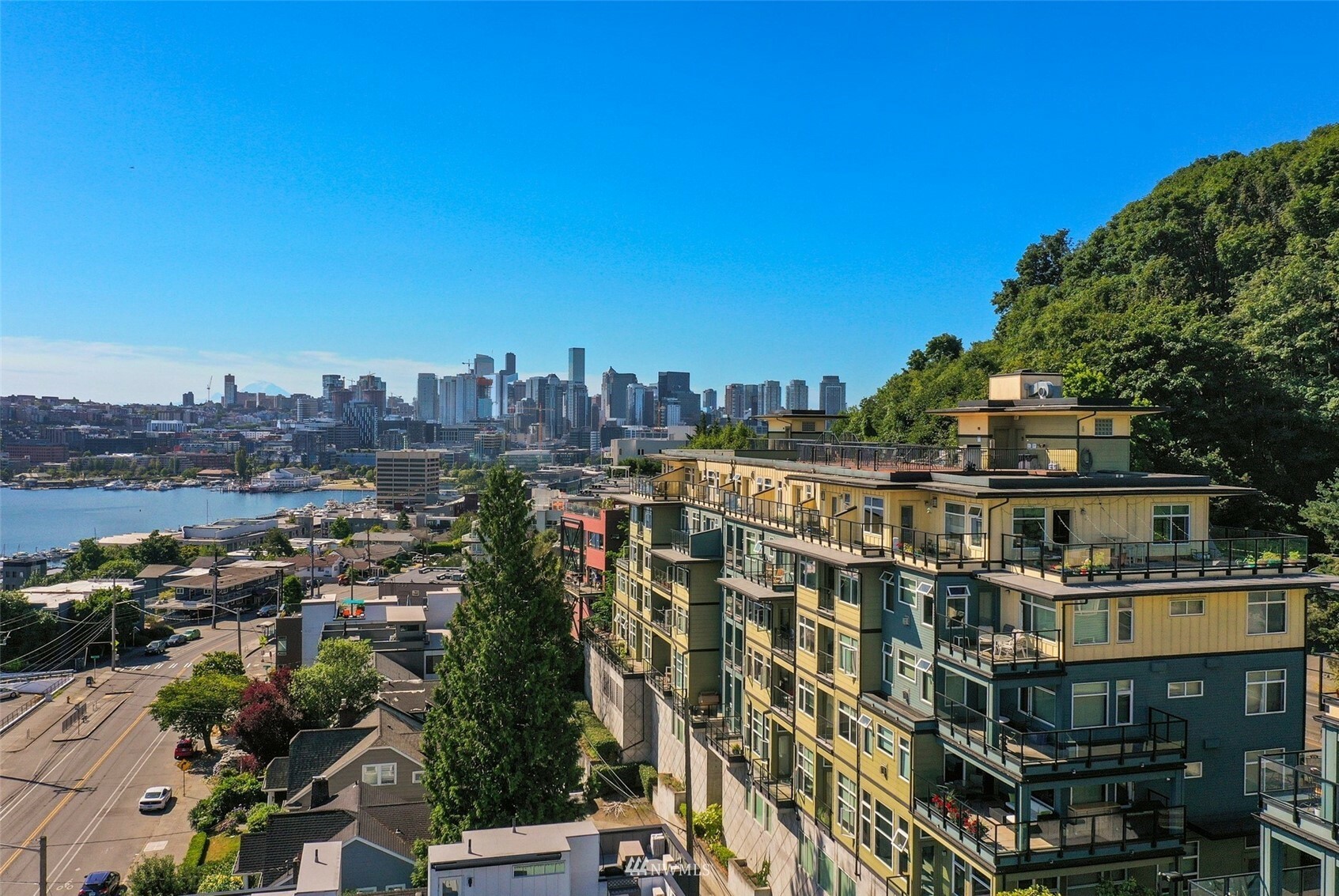 Property Photo:  655 Crockett Street B403  WA 98109 