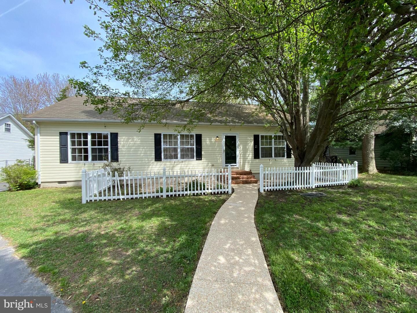 Property Photo: 17939 Ebb Tide Drive DE 19958