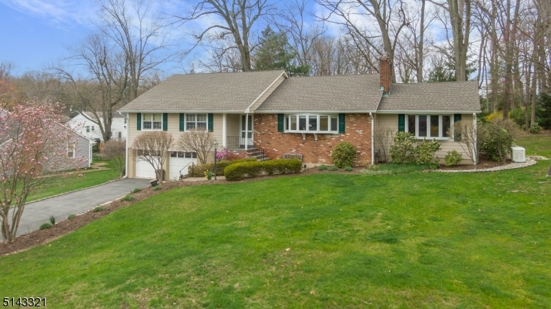 Property Photo: 33 Brookside Ter NJ 07006