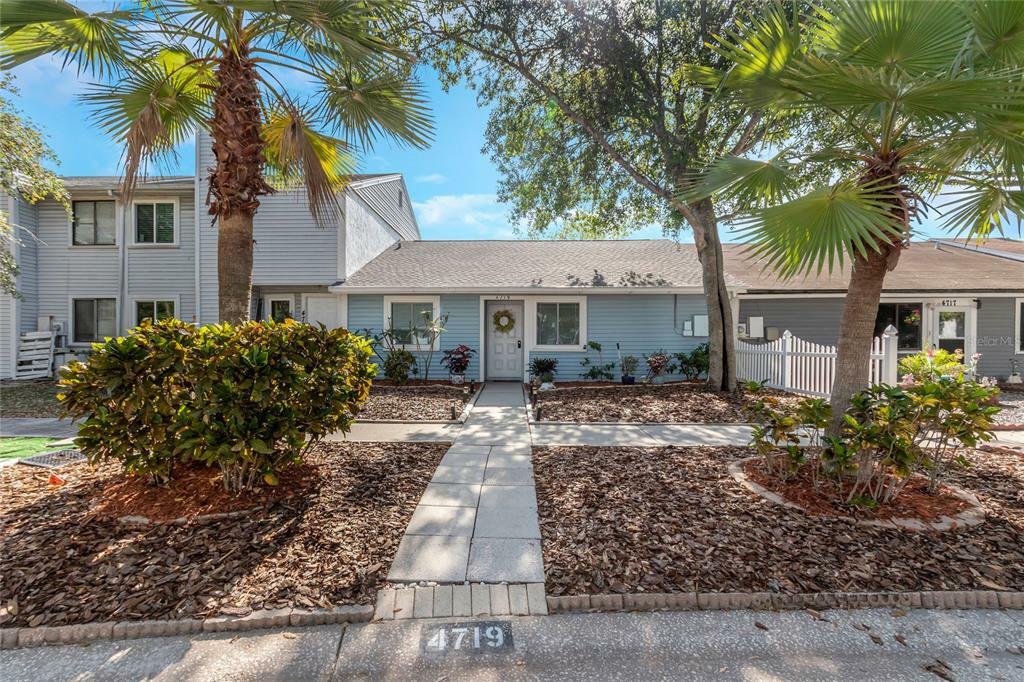 Property Photo:  4719 Stonepointe Place  FL 33634 