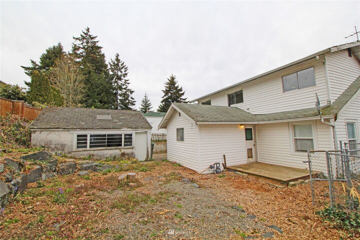 Property Photo:  1121  Evans Avenue W  WA 98312 