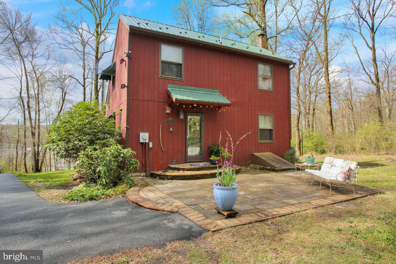 Property Photo:  305 Alleghenyville Road  PA 19540 