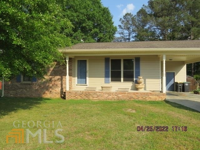 Property Photo:  10 Crosscreek Dr NW  GA 30165 