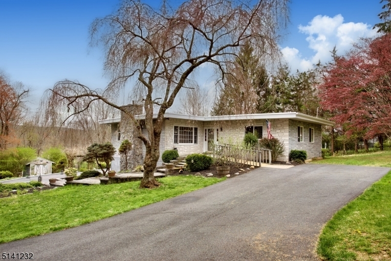 Property Photo: 153 Fairview Ave NJ 07853
