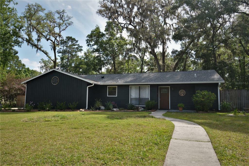 Property Photo:  6813 NW 53rd Terrace  FL 32653 