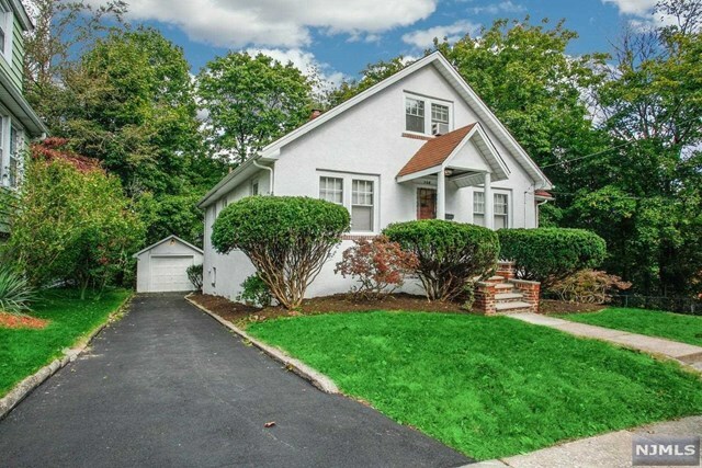 Property Photo:  508 High Street  NJ 07649 