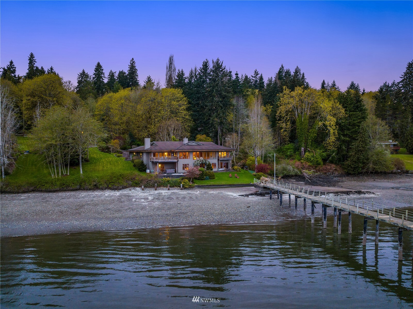 Property Photo:  6020 Eagle Harbor Drive NE  WA 98110 