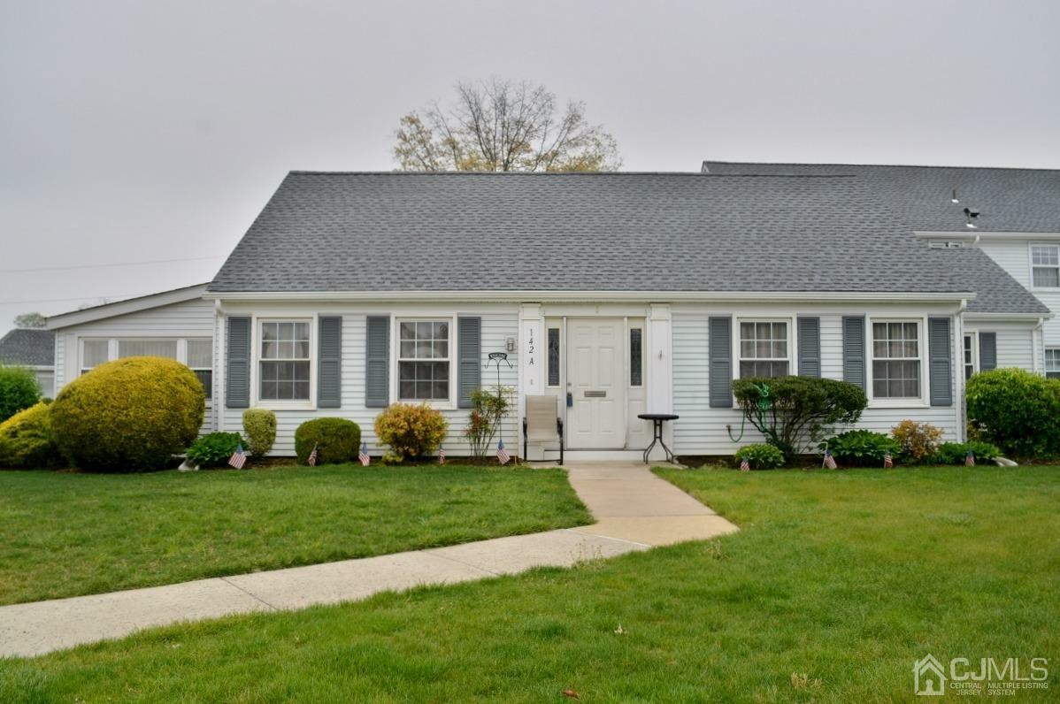 Property Photo:  142 Putney Lane A  NJ 08831 