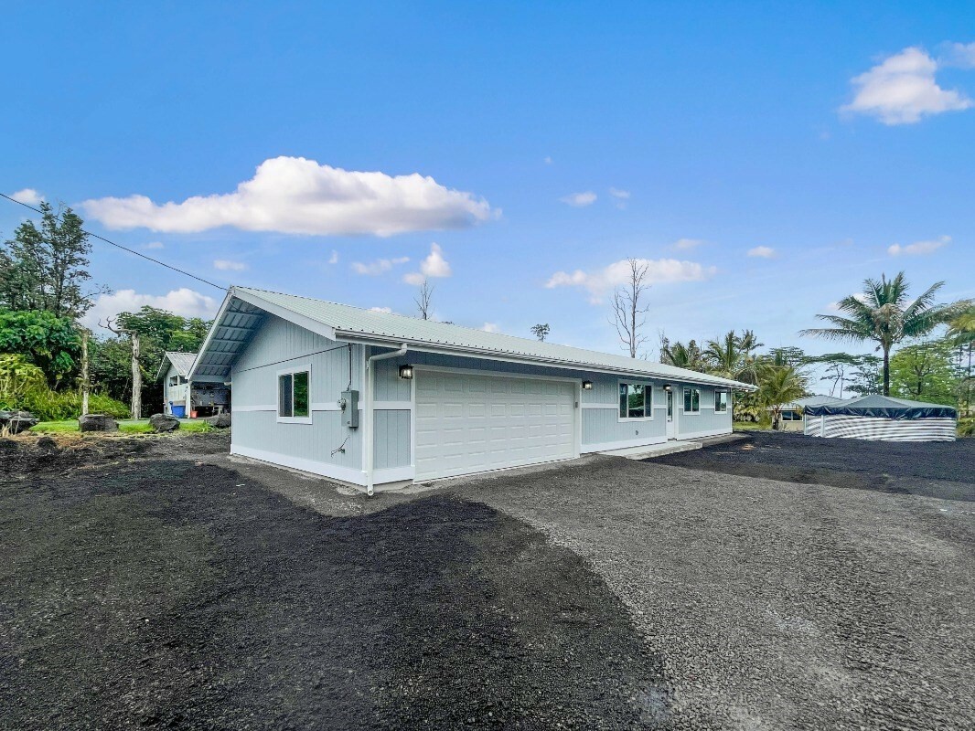 Property Photo:  16-2095 Kuleana St  HI 96778 