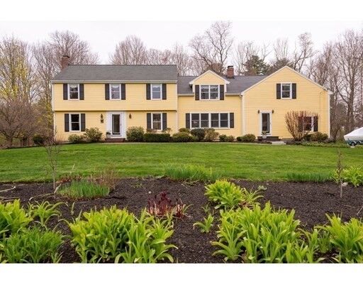 Property Photo:  7 Howlett Street  MA 01983 