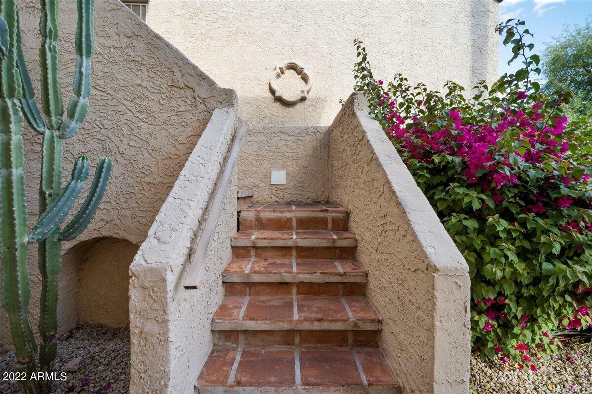 Property Photo:  8649 E Royal Palm Road 202  AZ 85258 