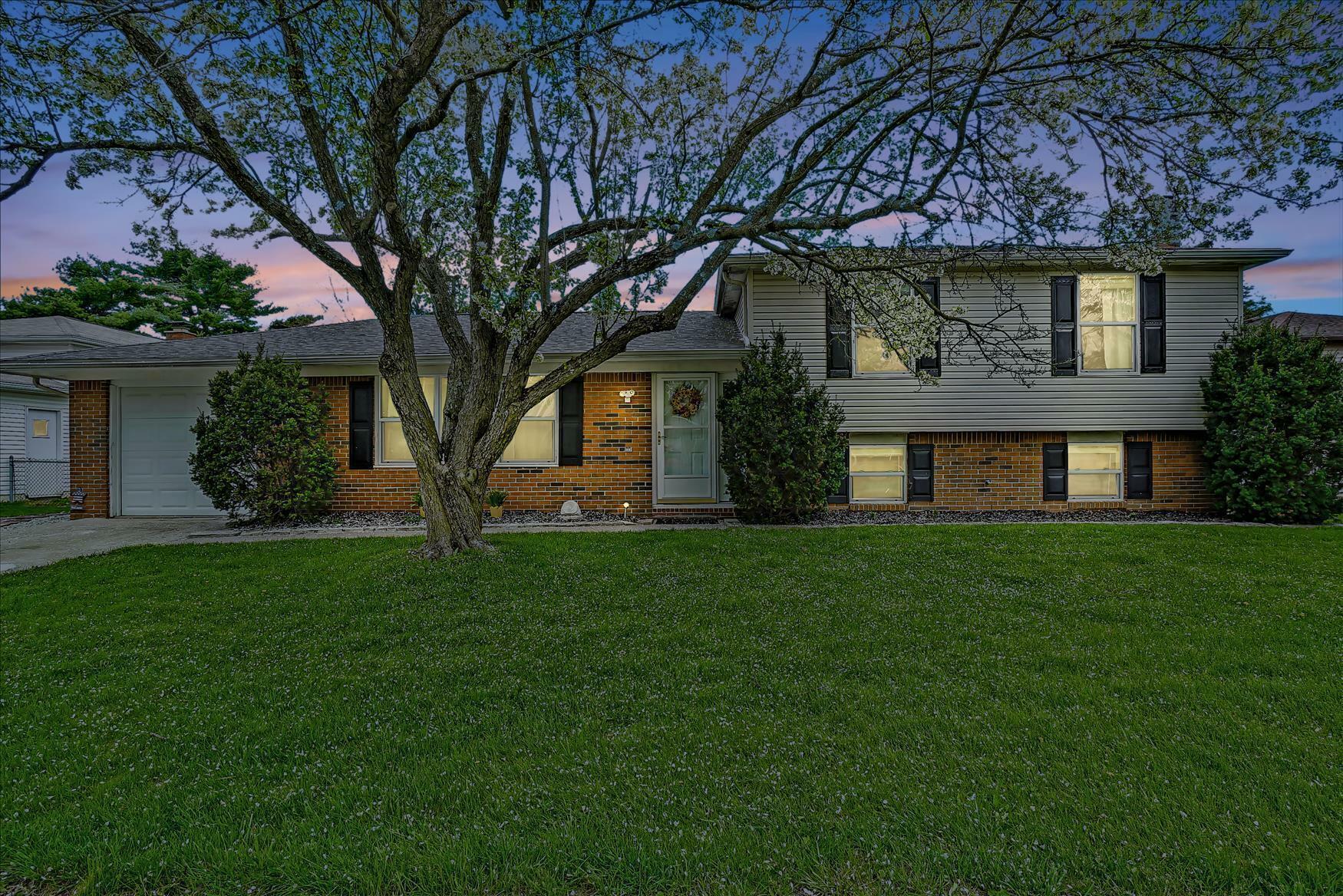 Property Photo: 563 Dunoon Drive OH 43230