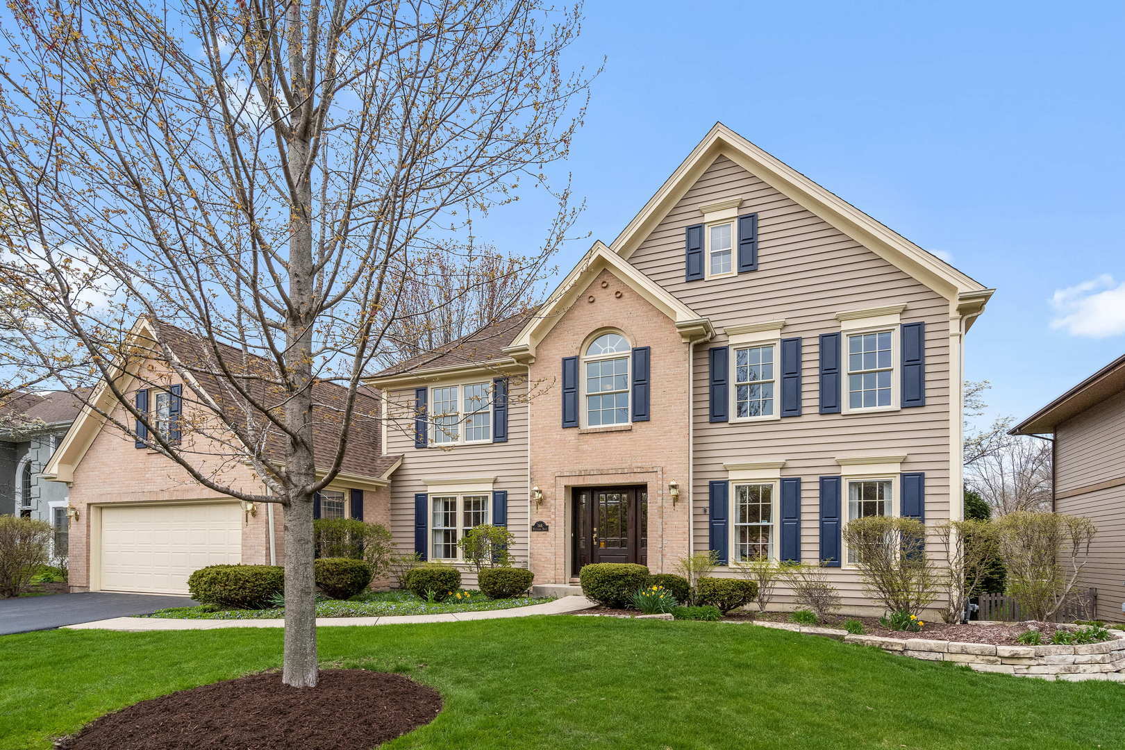 Property Photo: 146 Stableford Drive IL 60137