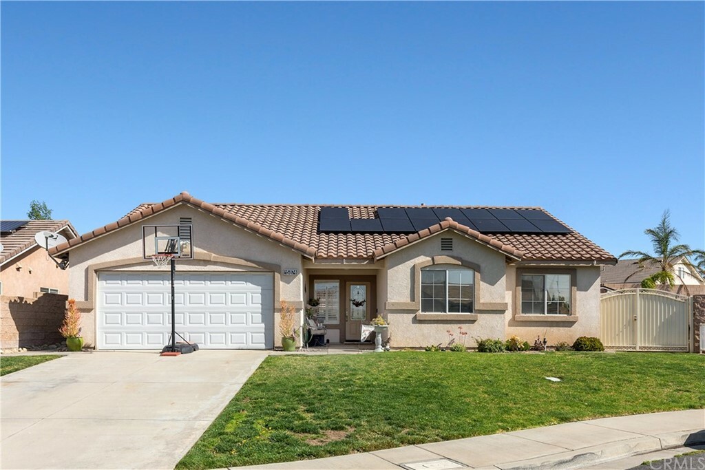 Property Photo:  15874 Mariposa Drive  CA 92336 